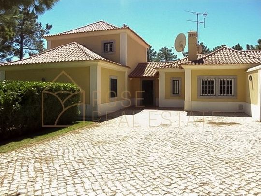 Cascais e Estoril, Lisbon - Photo 1