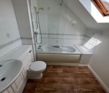 3 bedroom apartment to rent - Photo 6
