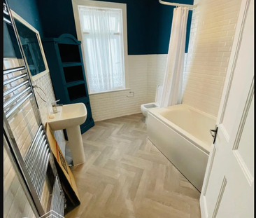 1 bedroom in a house share to rent - Photo 3