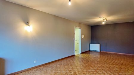 Lichtrijk appartement met terras in de Boelare te Eeklo! - Photo 3