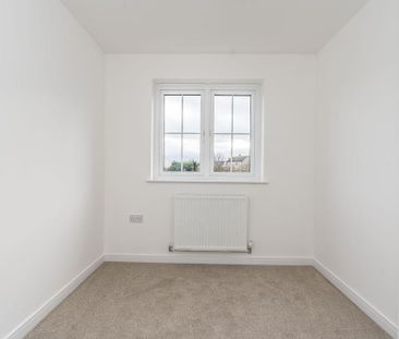 3 bedroom end of terrace house to rent - Photo 6