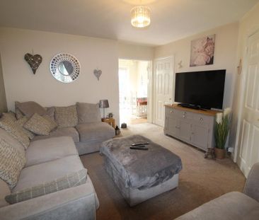 3 bedroom terraced house to rent - Photo 1