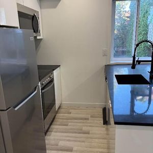 Appartement 1 chambre – 5695 Rue Saint-Jacques – Disponible maintenant - Photo 2