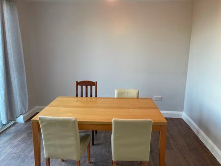 3 Bed Semi-Detached House, Strathmore Avenue, LU1 - Photo 4