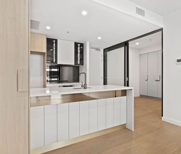 Brand New, Luxury Home in Outstanding Location - Photo 5
