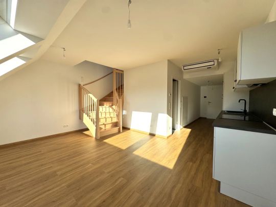 Dachgeschossausbau mit Terrasse & Klimaanlage - Erstbezug - UNBEFRISTET - Photo 1