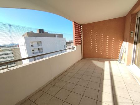 Appartement 4 pièces 92m2 MARSEILLE 8EME 1 400 euros - Photo 4