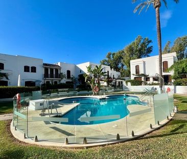 Alquiler de casa de pueblo en Calle Pintor Dalí, 1 - Photo 4