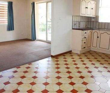 2/7 Collins Street, Nundah - Photo 1