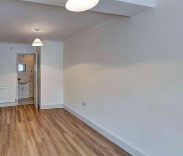 Old Catton, NR6 - Photo 2