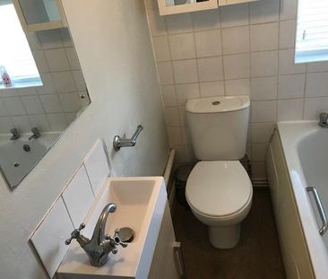 2 bedroom cottage to rent - Photo 3