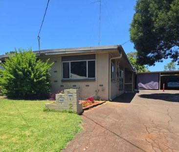 2/2 Raftery Street, Centenary Heights - Photo 4