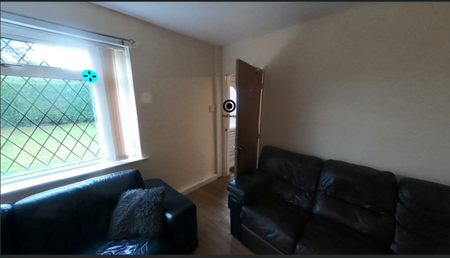 Room 6, 11 The Leyes - Photo 2