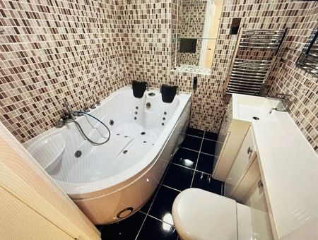 2 Bed Flat, Hera Court, E14 - Photo 4