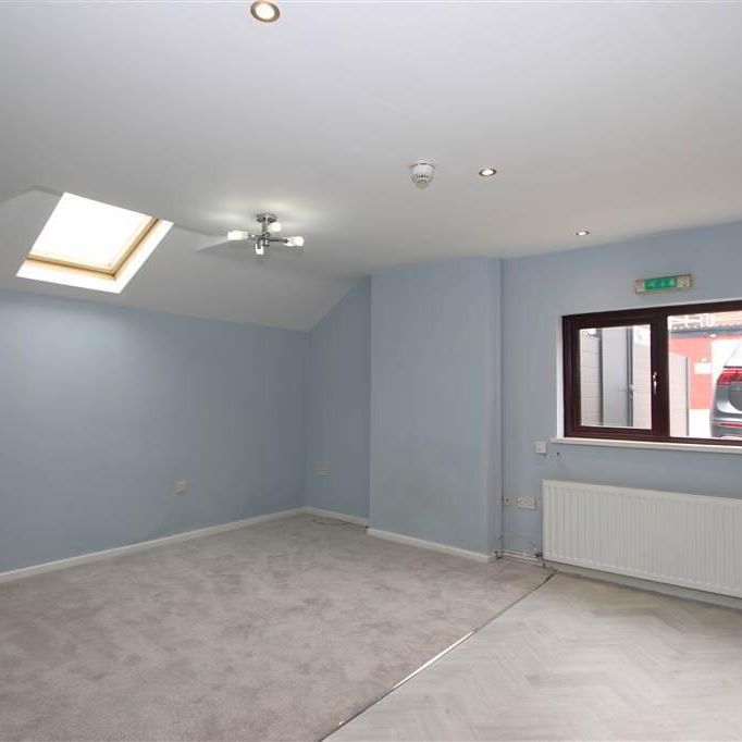 68a Castle Street, Comber, BT23 5DZ - Photo 1