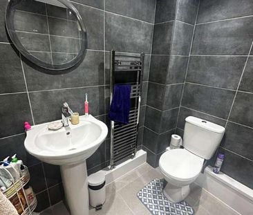 The Lowry, Whiteoak Road, Fallowfield, M14 - Photo 3