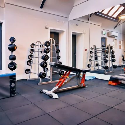 Classic 3-4 Bed Apartment - Photo 1