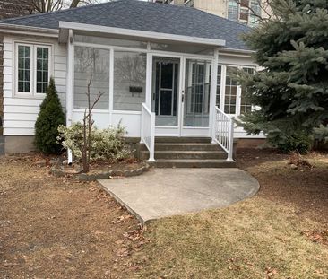 For Lease - 430 Queen Mary Drive, Oakville, Ontario - Photo 3