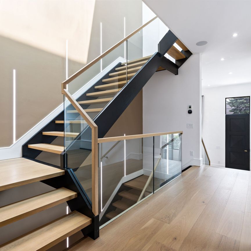 For Lease - 78 Bideford Avenue, Toronto, Ontario - Photo 1