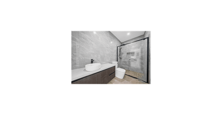 Spacious 4-Bedroom Family Home! - Photo 3