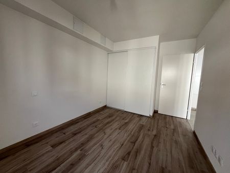 Location Appartement 2 pièces 41m² FONSORBES 31470 - Photo 5