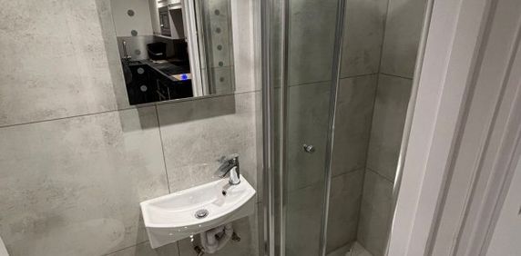 Middle Street, Brighton - Photo 2