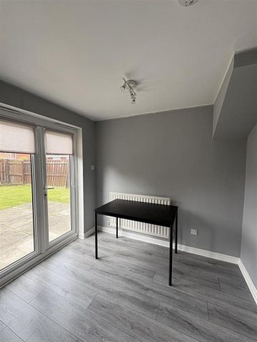 2 bedroom semi-detached house to rent - Photo 2
