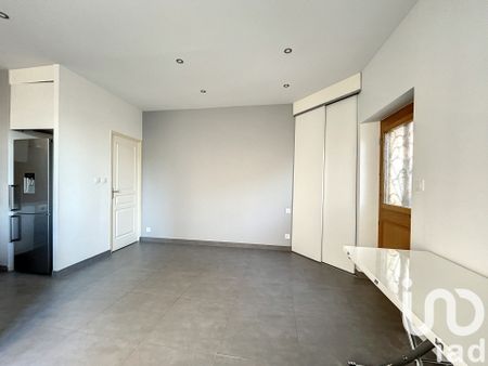 Appartement 3 pièces de 50 m² à Épernay (51200) - Photo 2