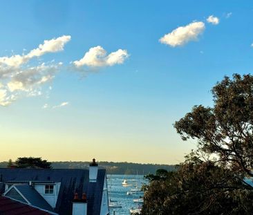 Top Floor One bedroom unit with harbour views and car space**1st Op... - Photo 3