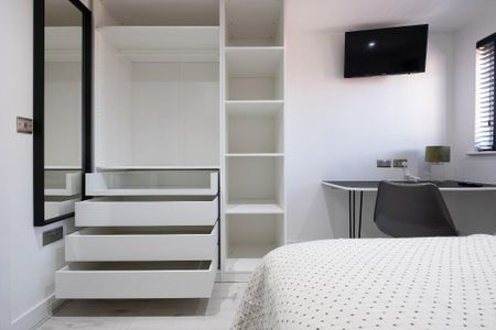 4 bedroom house to rent - Photo 2