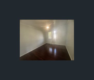 Nice & Clean Home, Near bus - Photo 5