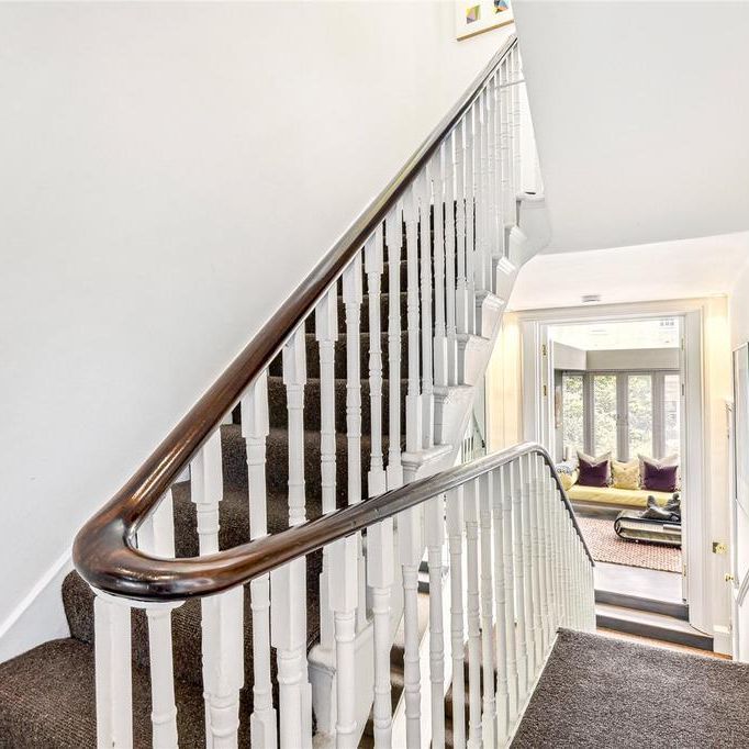 4 bedroom terraced house to rent - Photo 1