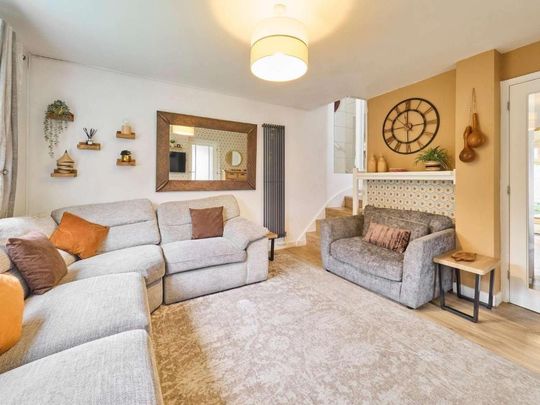 2 bedroom semi-detached house to rent - Photo 1