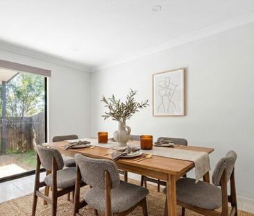 Low Maintenance Three Bedroom Townhouse - Photo 2