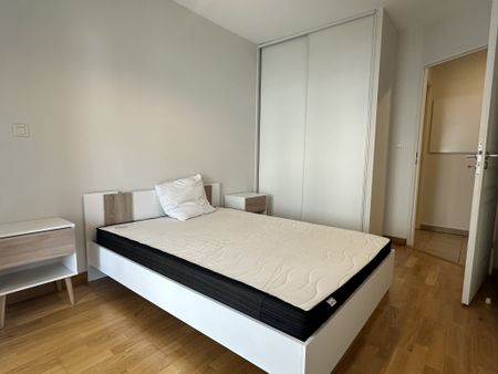 Location Appartement 2 pièces 41m² VILLEFRANCHE SUR SAONE 69400 - Photo 3