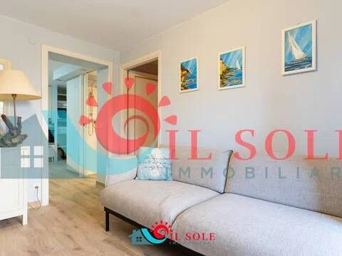 Trilocale via Degli Allori, 44, Tirrenia, Pisa - Foto 1