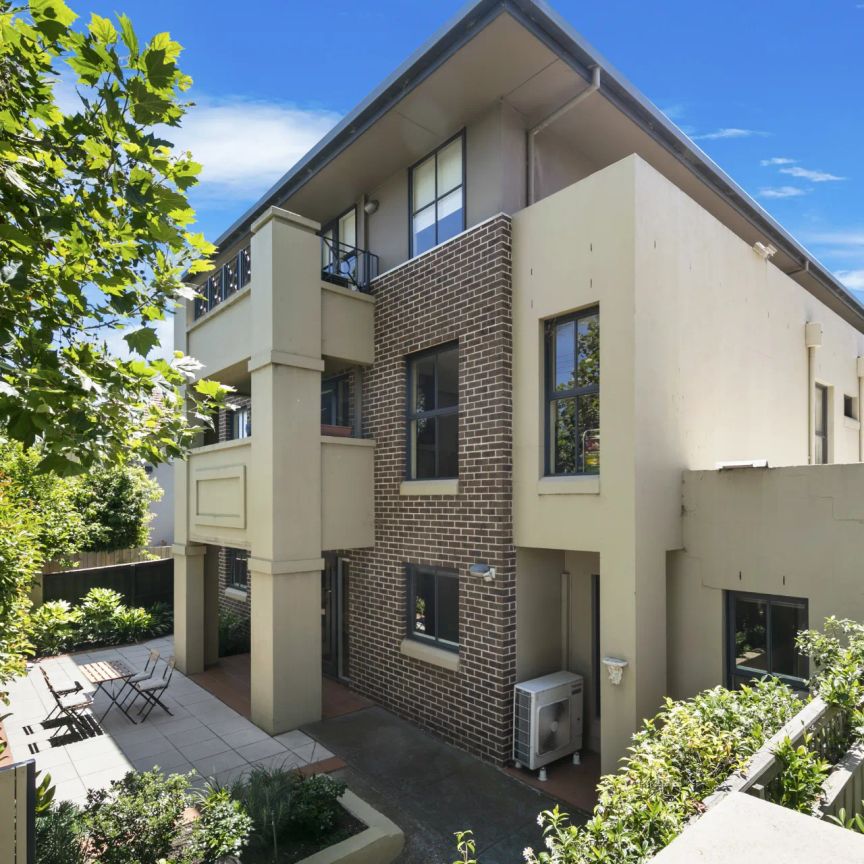 Unit 12/219 Dandenong Road, Prahran. - Photo 1