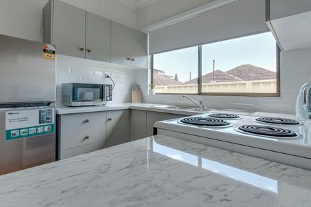 7/8 Torrens Avenue, The Entrance - Photo 2