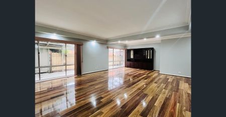 Charming Home Suitable for 2 Generations To Live Together - Photo 4