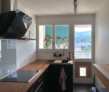 Location Appartement 3 pièces 75m² MARSEILLE 10ème - Photo 6