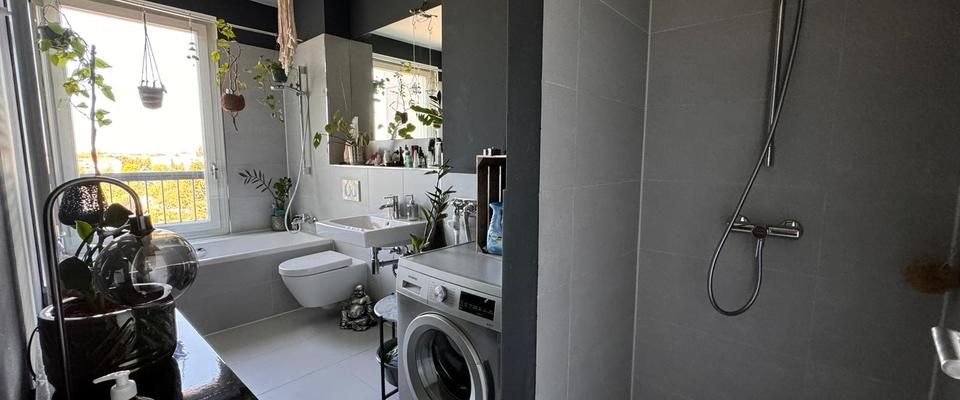 2-ZIMMER P-BERG AB 01.12.2025 UNTERMIETE 6 MONATE - Photo 1