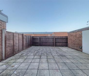 3 bedroom semi-detached house to rent - Photo 6