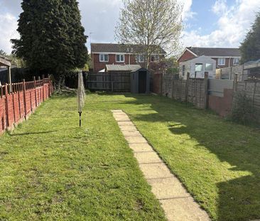 3 bedroom semi-detached house to rent - Photo 6