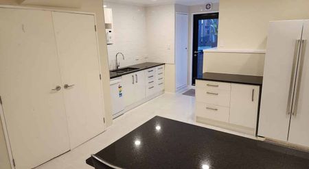 3 Bedroom Near West Harbour Marina. $770 - Photo 5