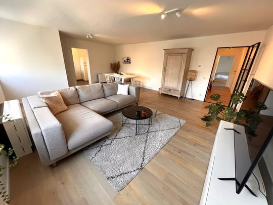 Appartement te huur - Photo 1
