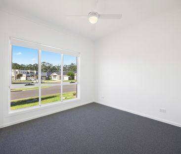 1 Amity Crescent, Thrumster NSW 2444 - House For Rent | Domain - Photo 6