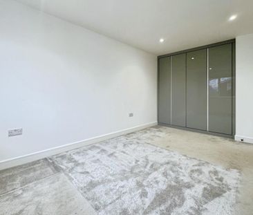 4 bedroom detached house to rent - Photo 4