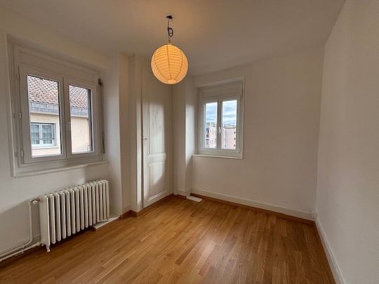 Charming 3-room apartment located on the 4th floor of the building. - Photo 1