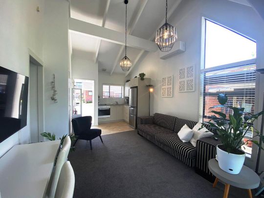 Relaxed coastal living in a quiet cul-de-sac - Photo 1