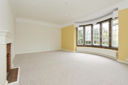4 bedroom detached house to rent - Photo 5
